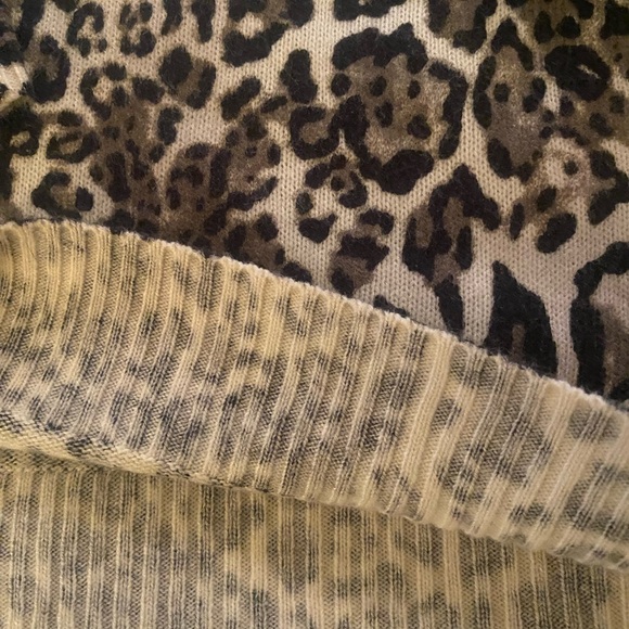 VENUS Womens Cheetah Print Sweater Top - Picture 4 of 5